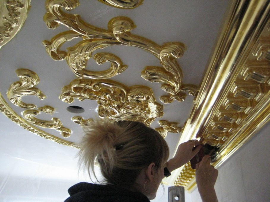 Золочение лепнины сусальным золотом