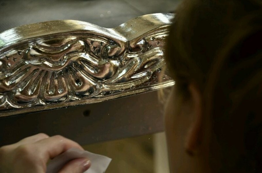 Настенные часы солнце золото