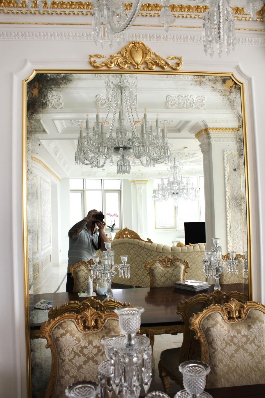 Золочение интерьеров