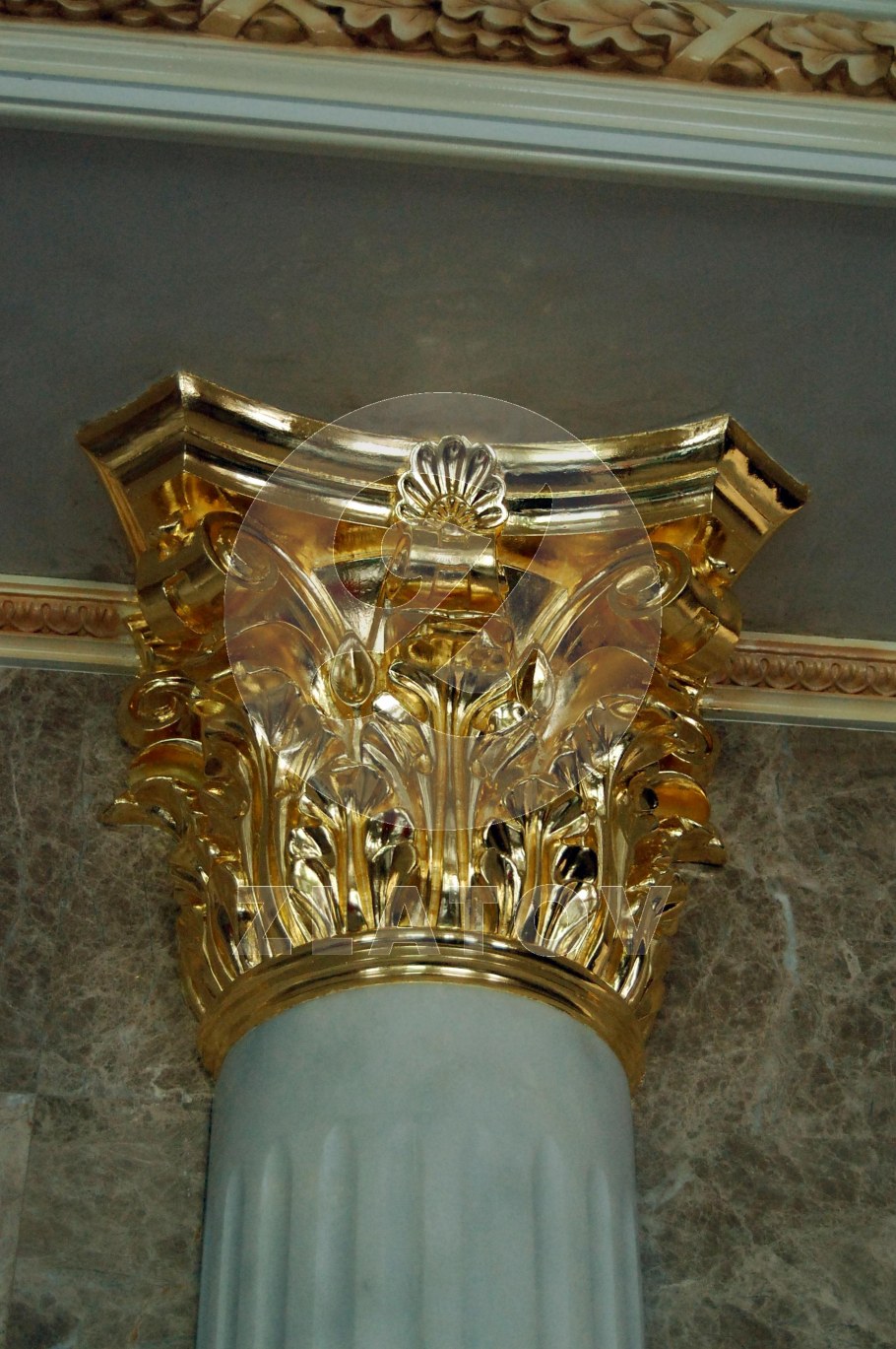 Позолоченная лепнина