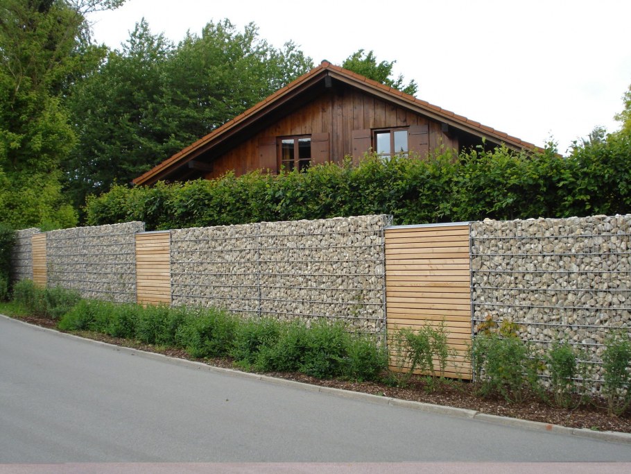 Габион дерево камень