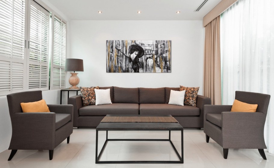 Серо коричневый диван