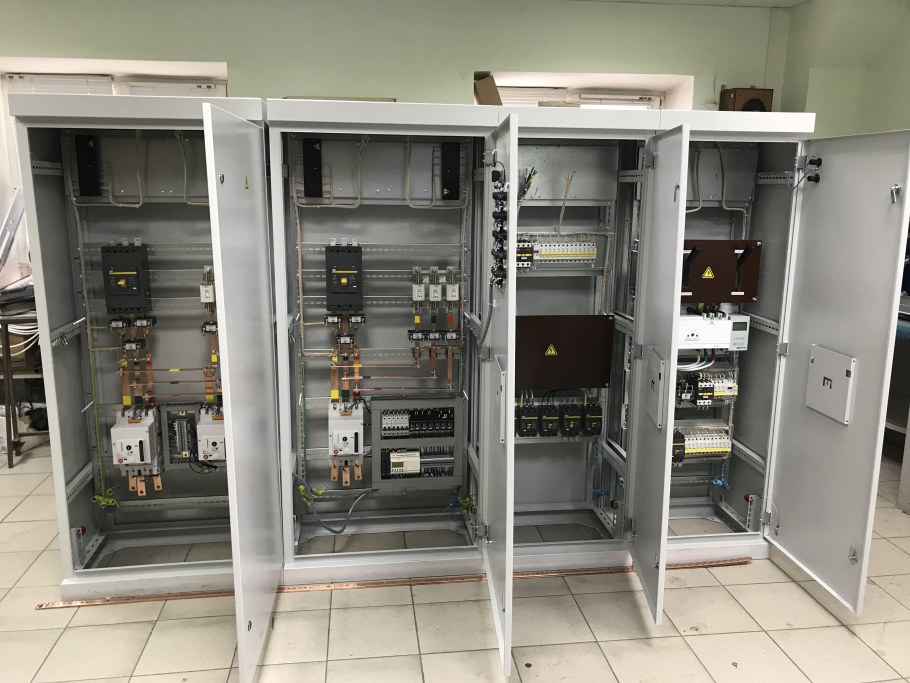 Щит вводно-распределительный ГРЩ-2 ABB