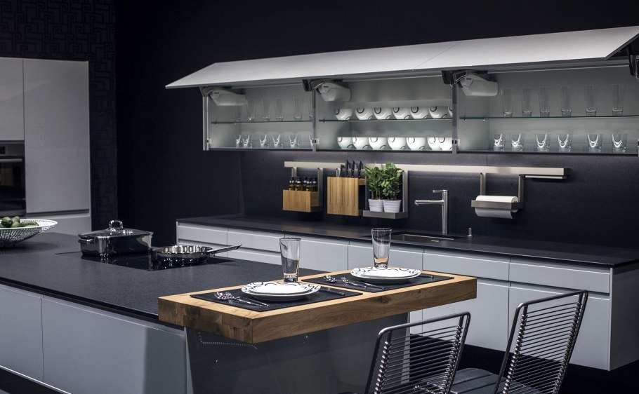 Серо черная кухня