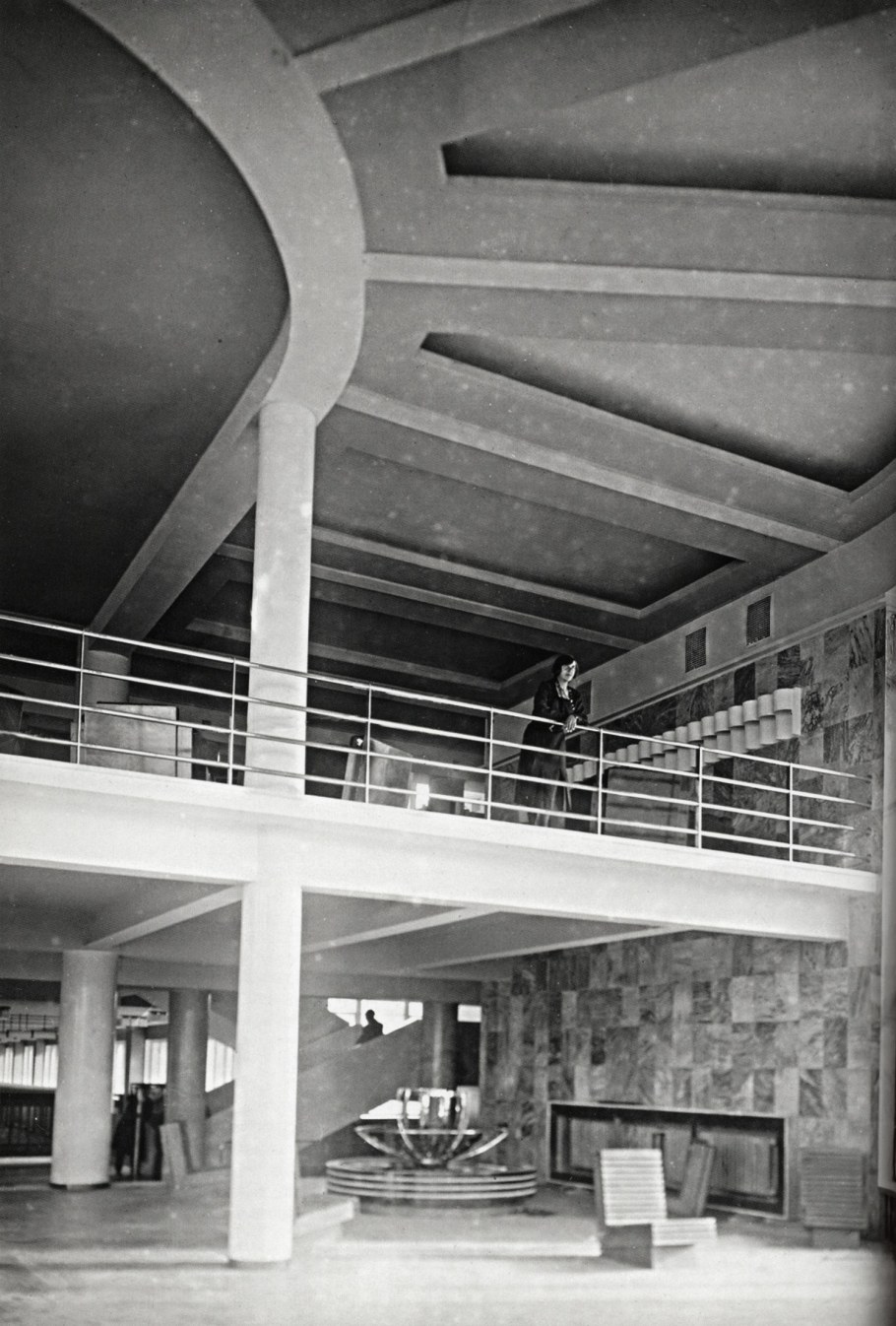 Конструктивистский интерьер ДК ЗИЛ