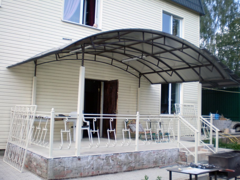 Дачные террасы с навесом