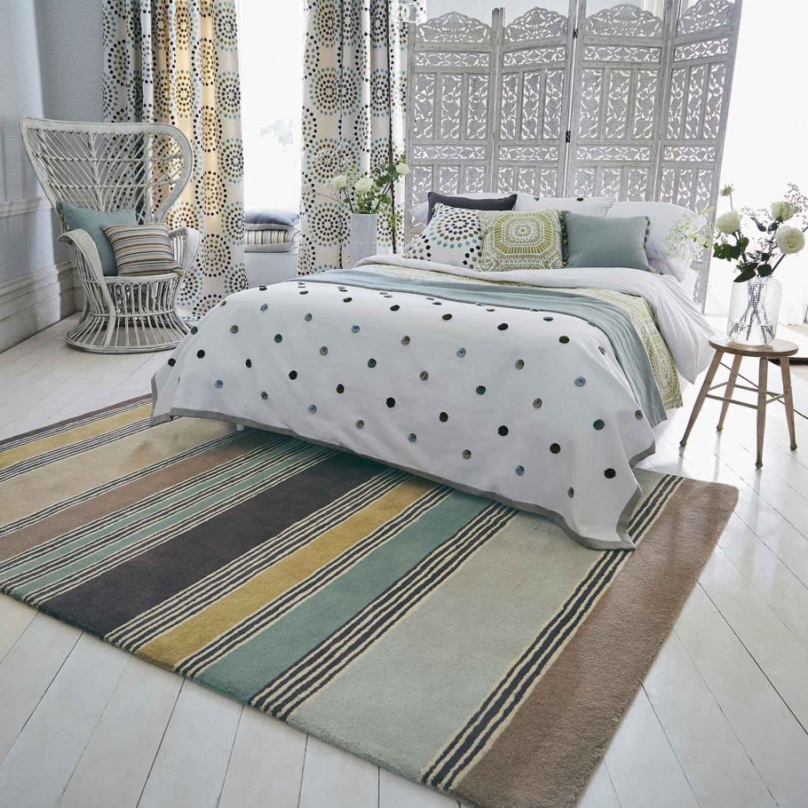 Ковер в полоску в интерьере