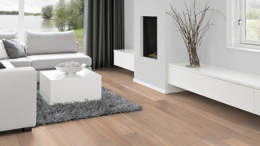 Белый ламинат в интерьере