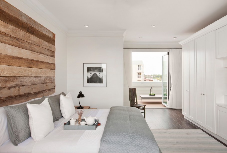 Светлая квартира с элементами дерева