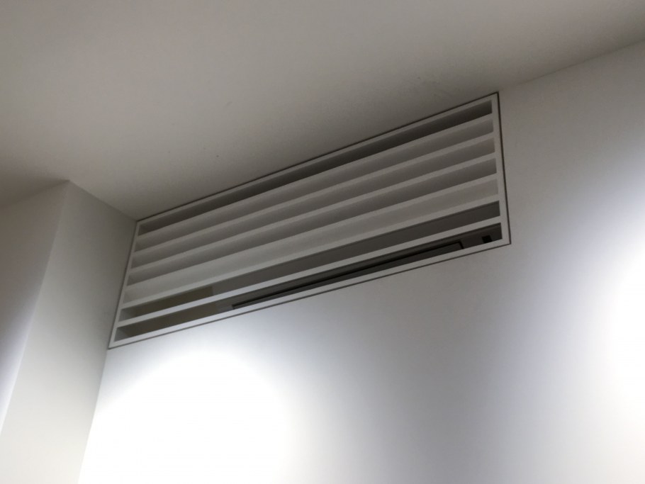 Встраиваемый кондиционер в стену