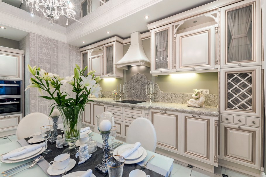 Кухня современная классика светлая