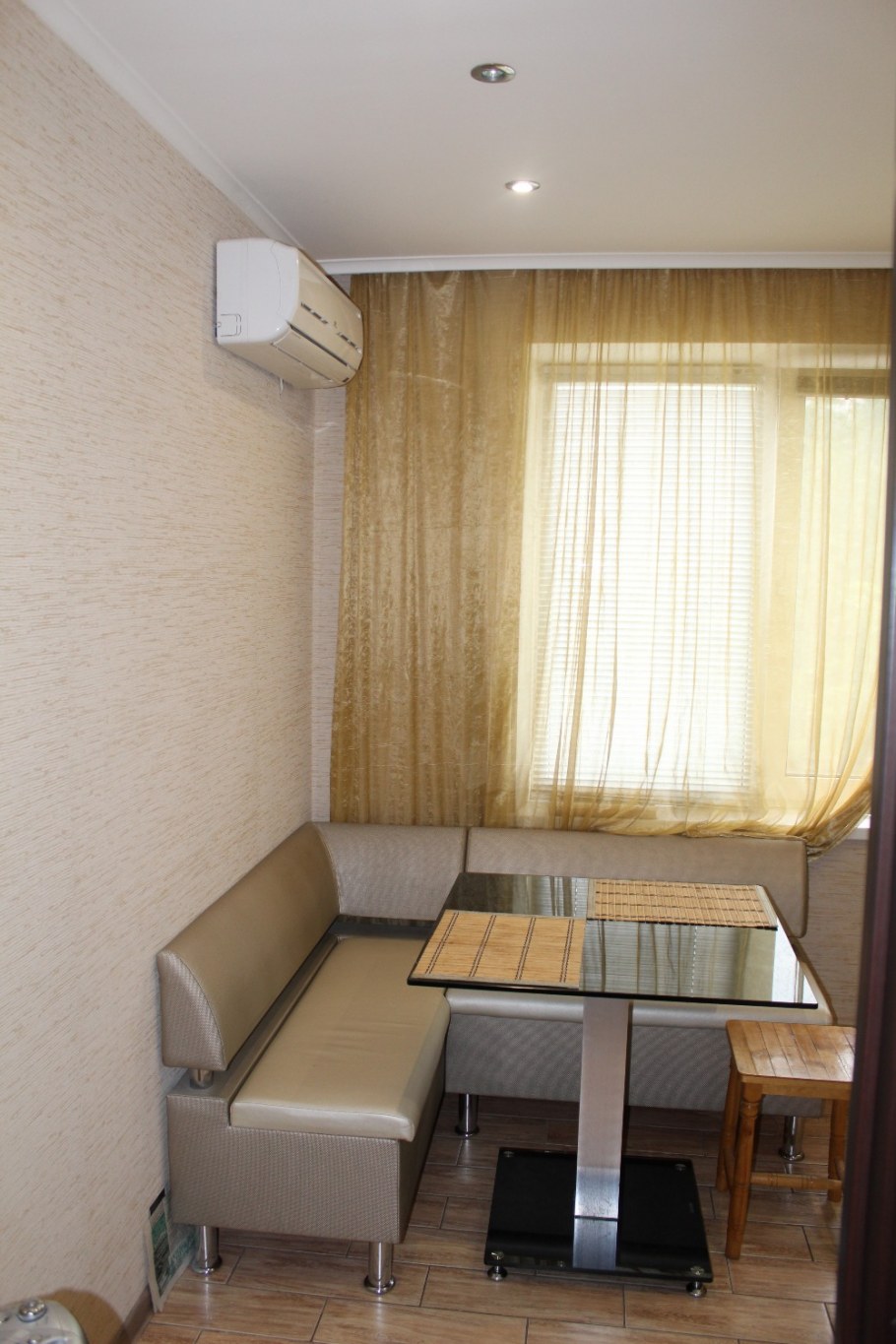 Расширить комнату за счет балкона