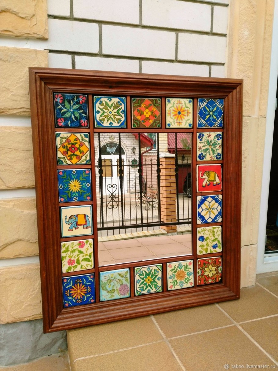 Зеркало в зеркальной раме