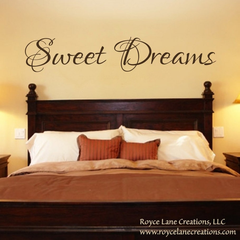 Зеленые стены в спальне