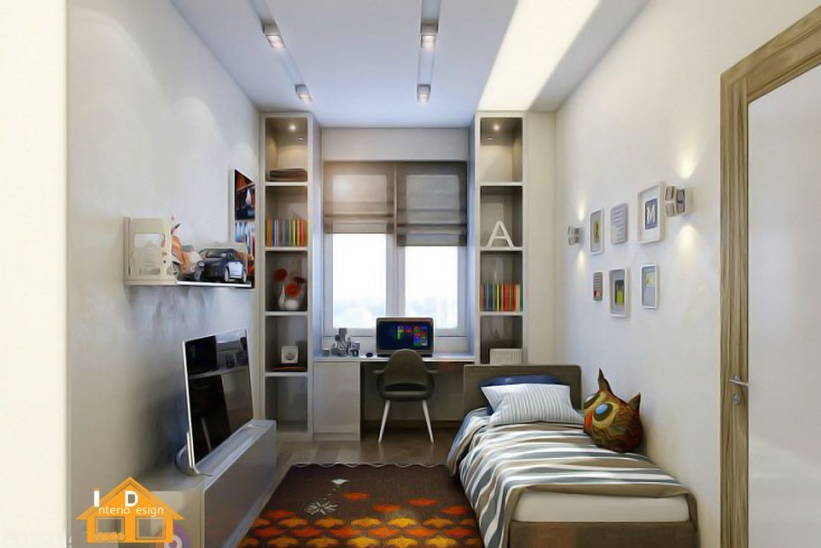 Маленькая узкая комната