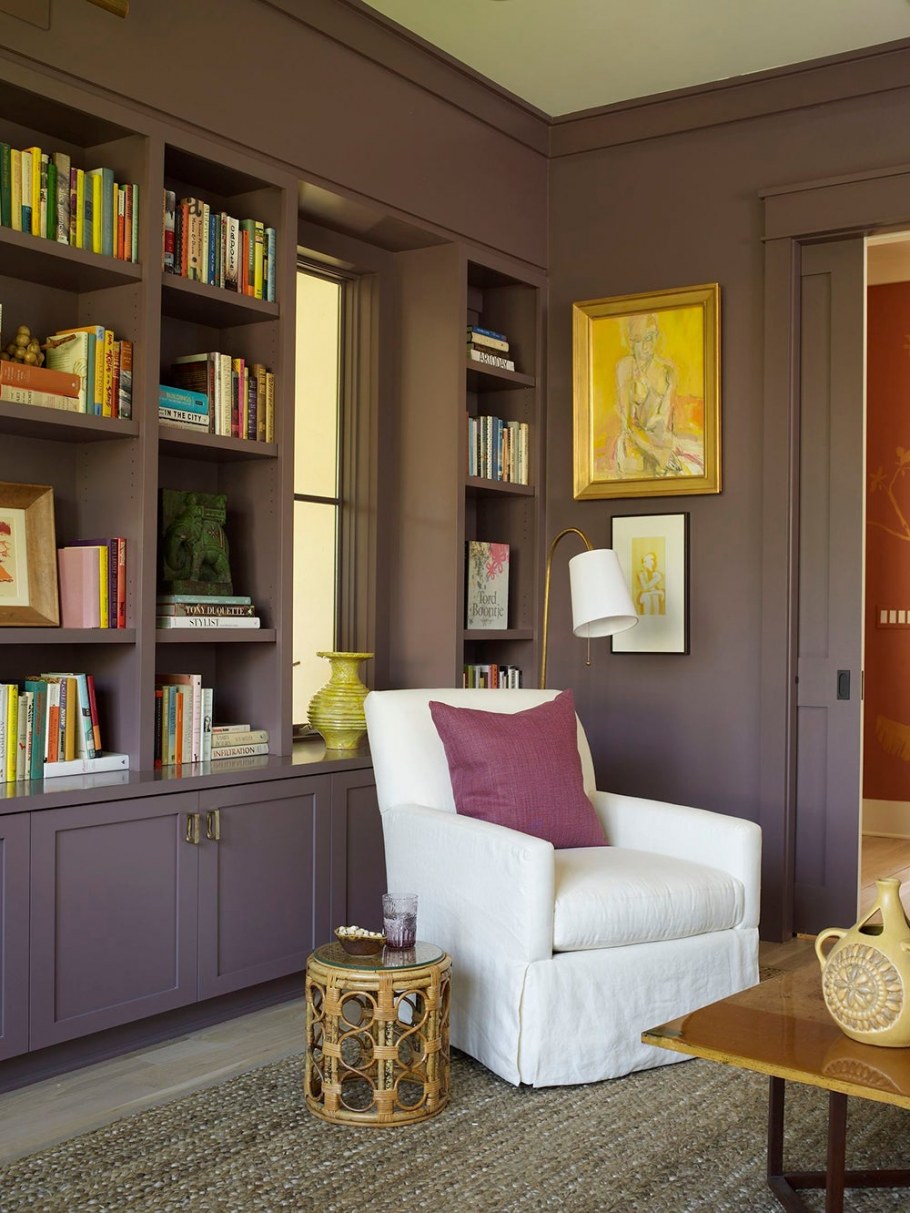 Уютные интерьер с дверьми