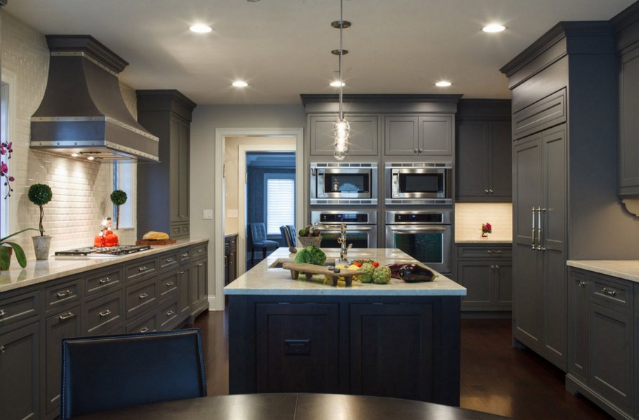 Интерьер серой кухни