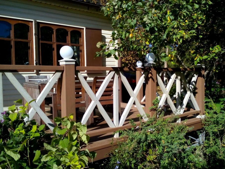 Декоративные колонны терраса