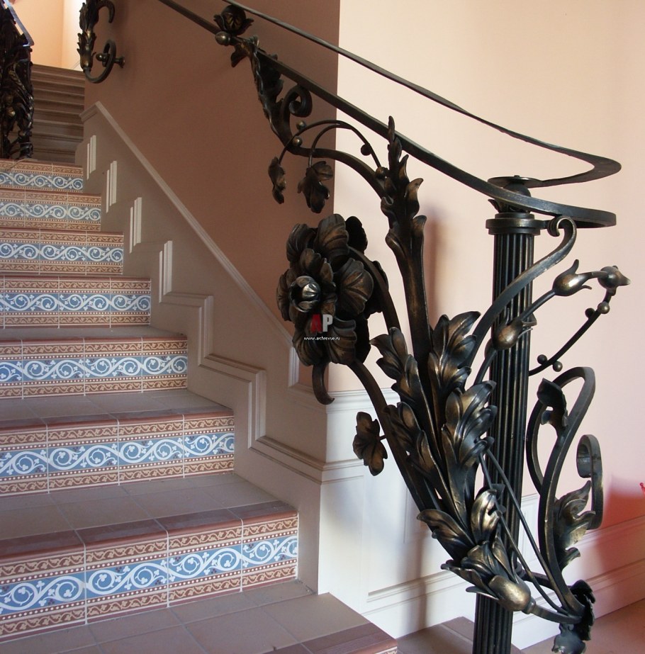 Необычные кованые кровати