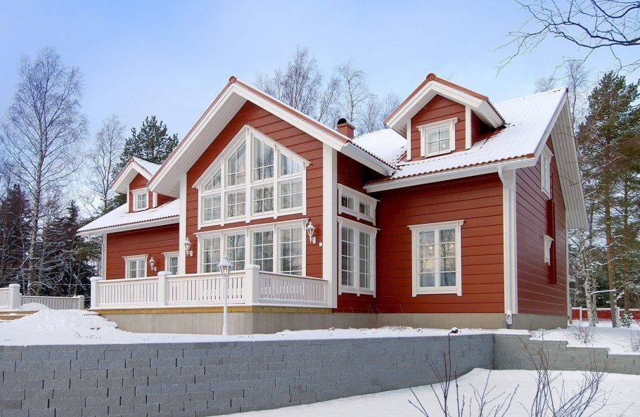 Фасад деревянного дома