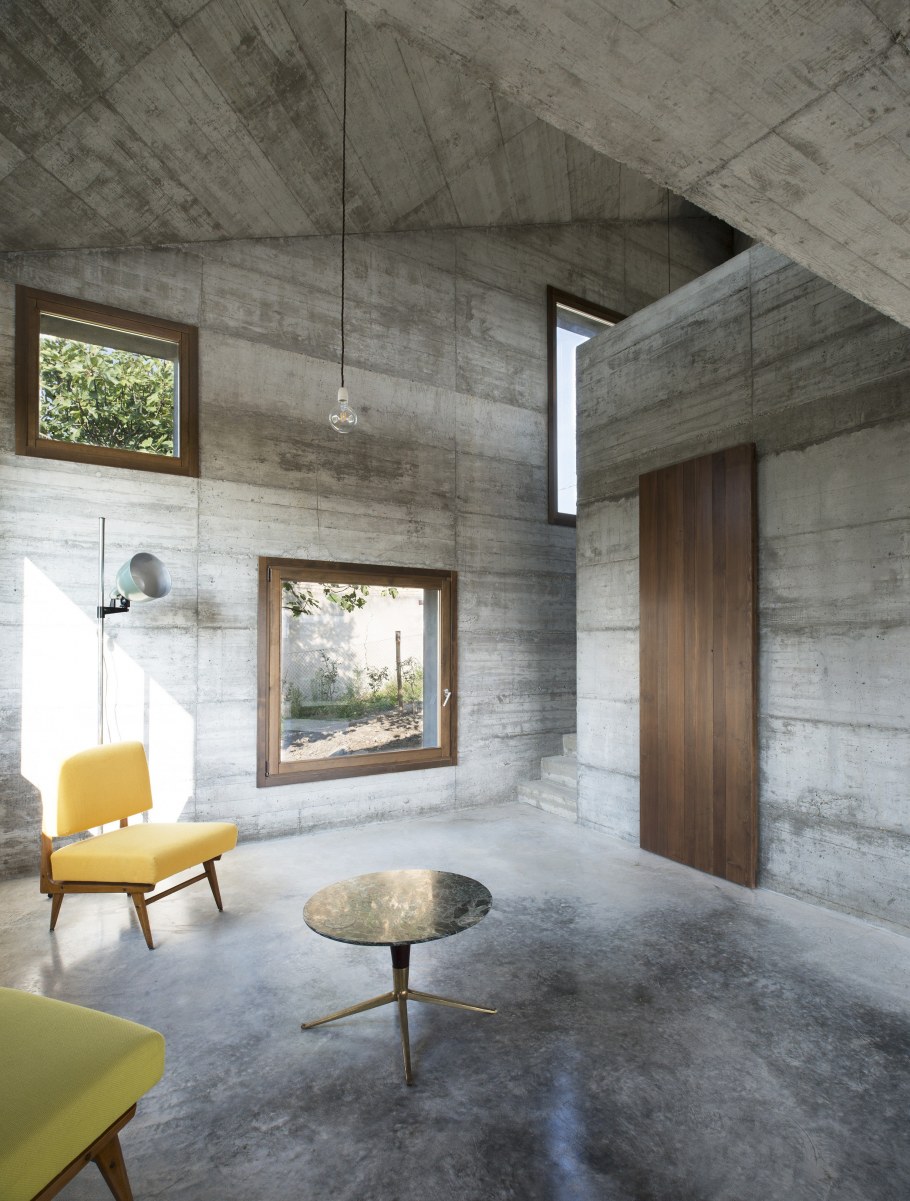 Интерьер из бетона