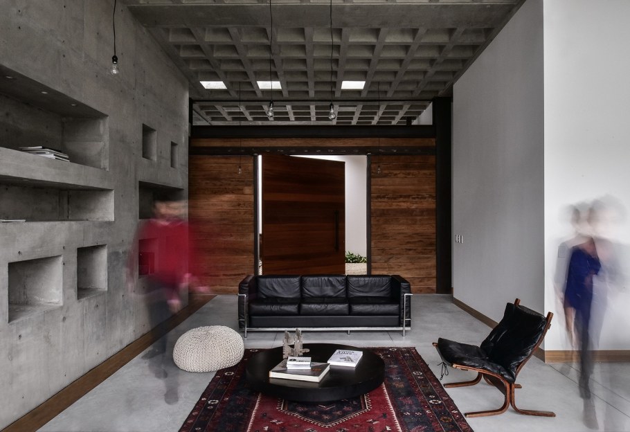 Бетон и дерево в интерьере