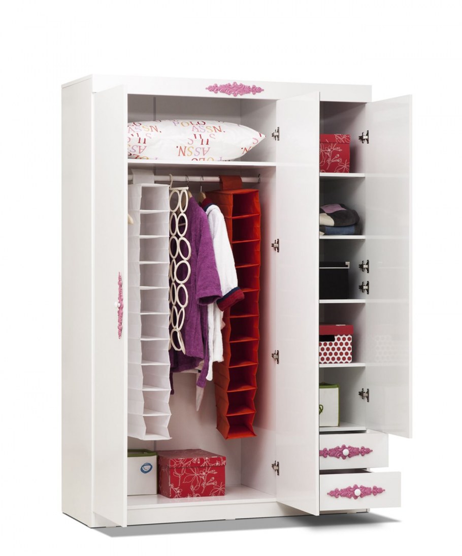 Детский шкаф внутри