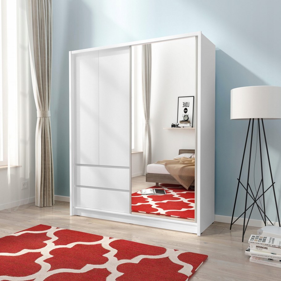 Белый шкаф купе в спальню