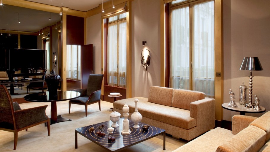 Бежевый интерьер