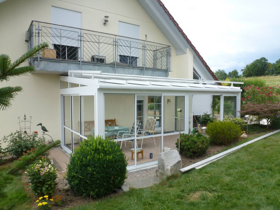 Остекленная веранда к дачному дому