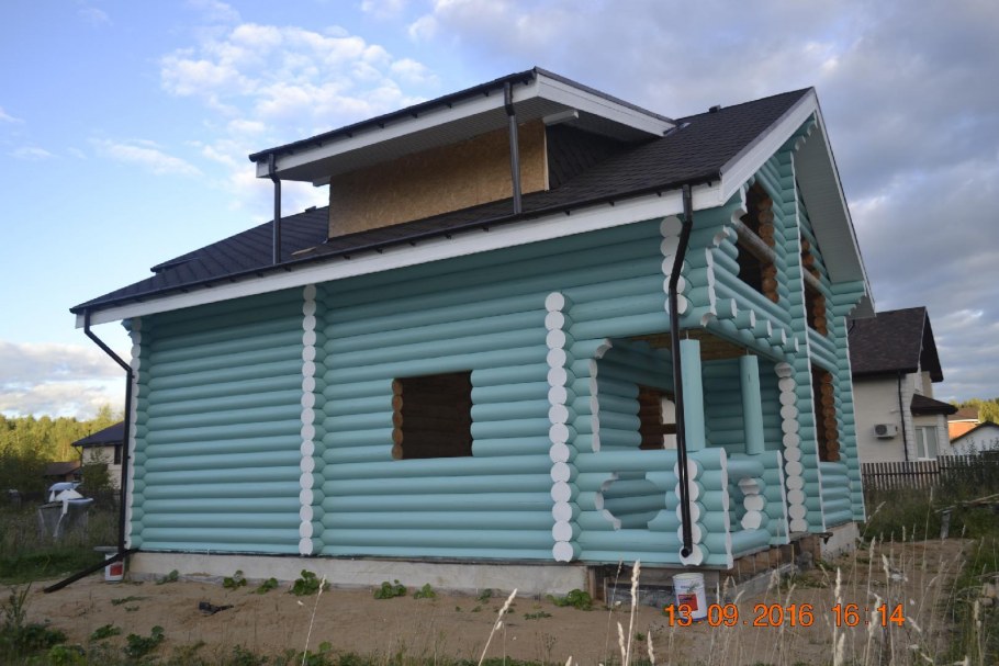 Покраска старых бревенчатых домов