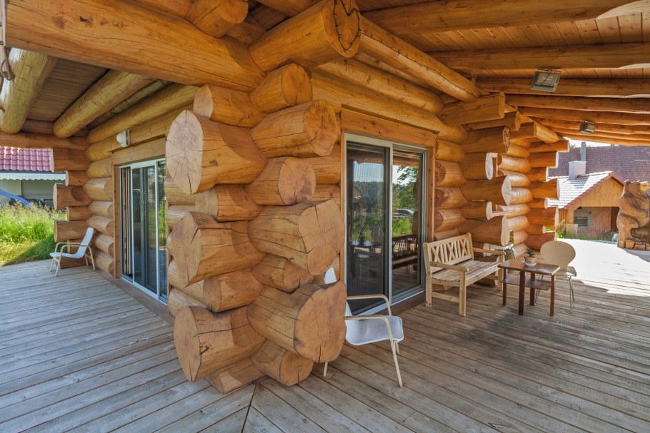 Дом из оцилиндрованного бревна интерьер