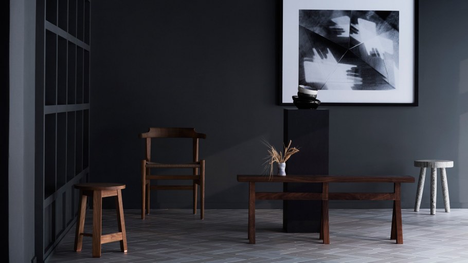 Темный интерьер