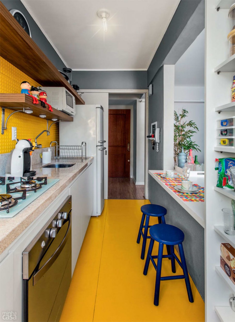 Уютная кухня в деревенском стиле