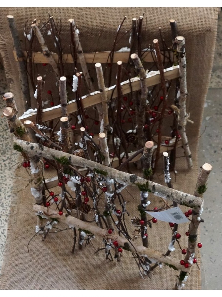 Заборчик из веток