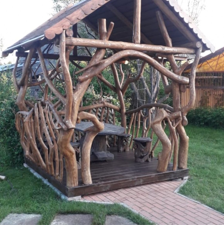 Необычные деревянные беседки