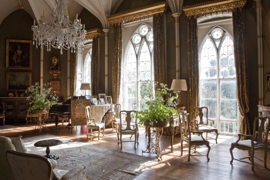 Замок Эшфорд внутри