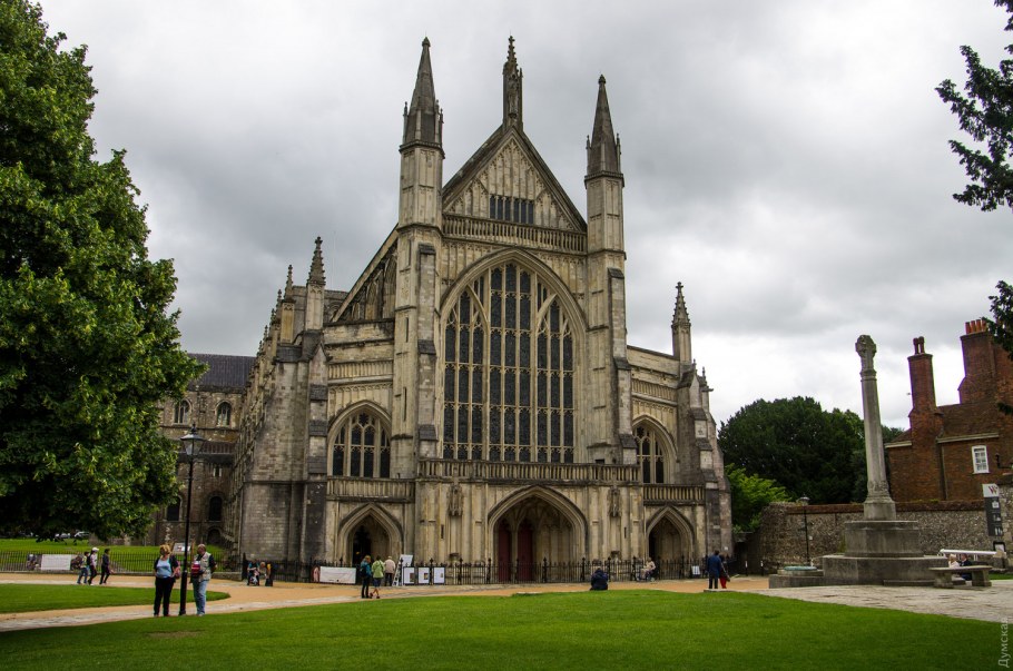 Уинчестерский собор Уинчестер