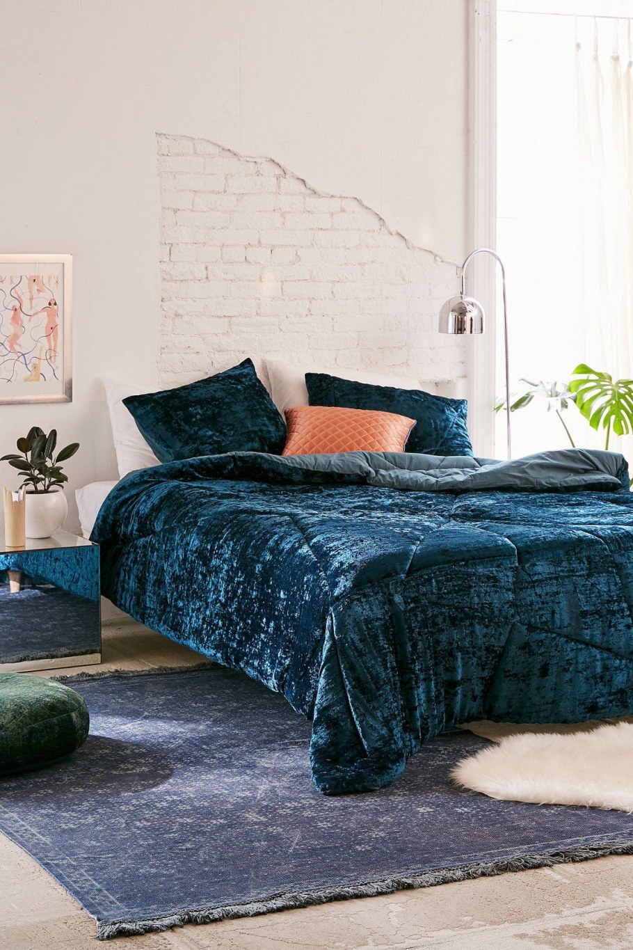 Велюровая спальня