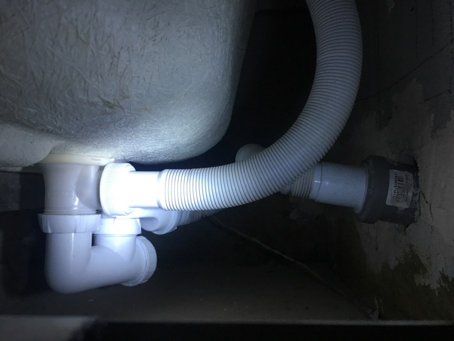 Слив под мойку в частном доме