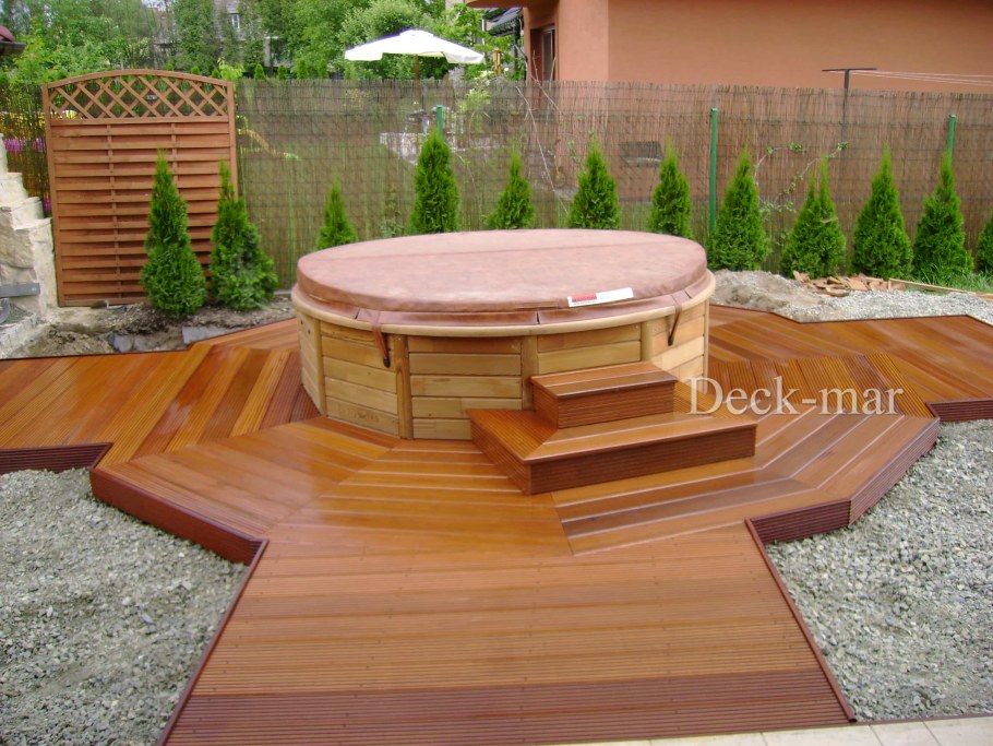 Беседка с подиумом для бассейна