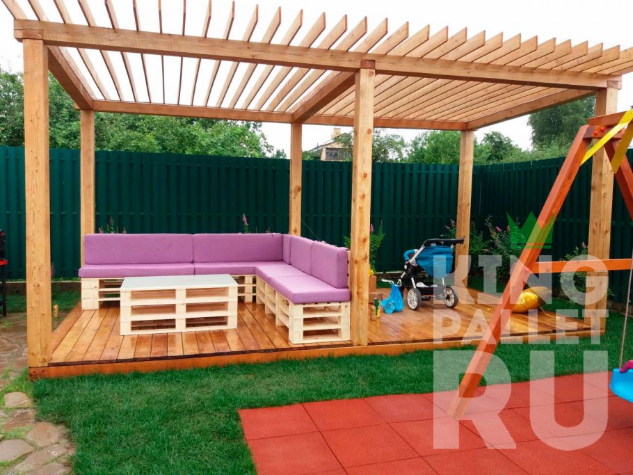 Подиум для беседки из поддонов