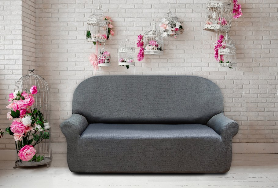 Чехол на диван на резинке