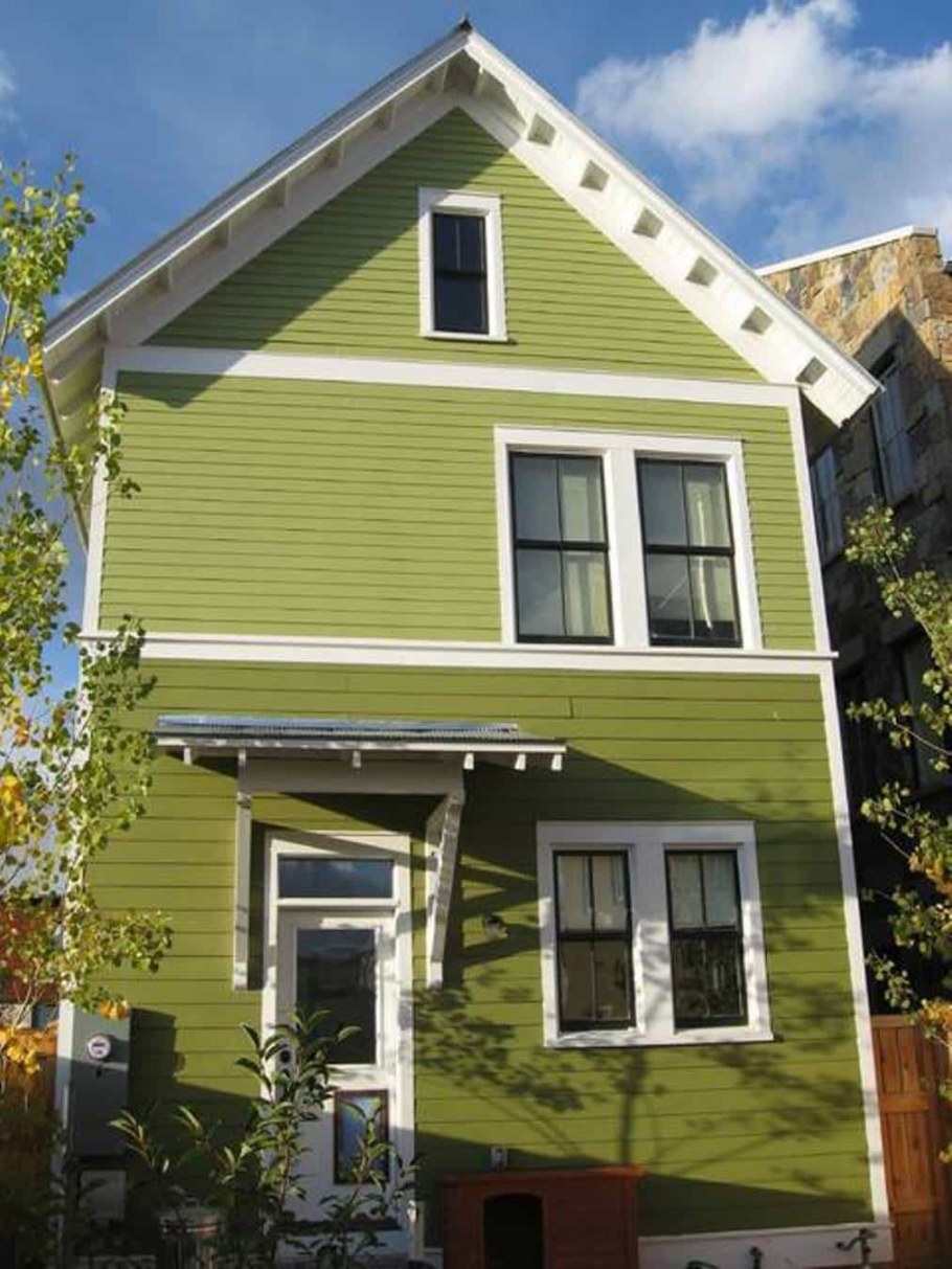 Оливковый цвет фасада