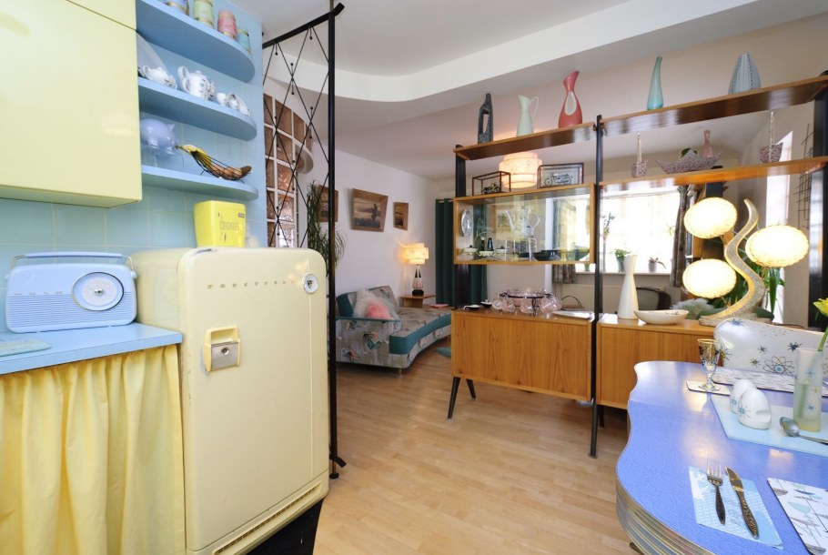 Интерьер кухни в стиле 60х Америка