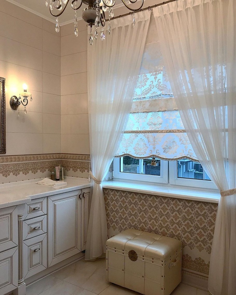 Занавески в ванную комнату на окно