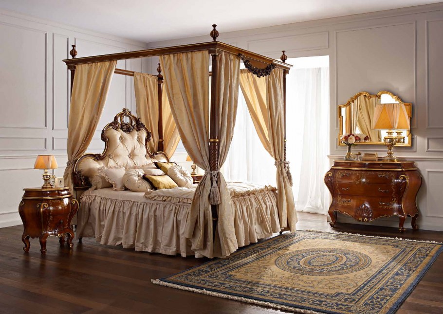 Спальня в классическом стиле с балдахином