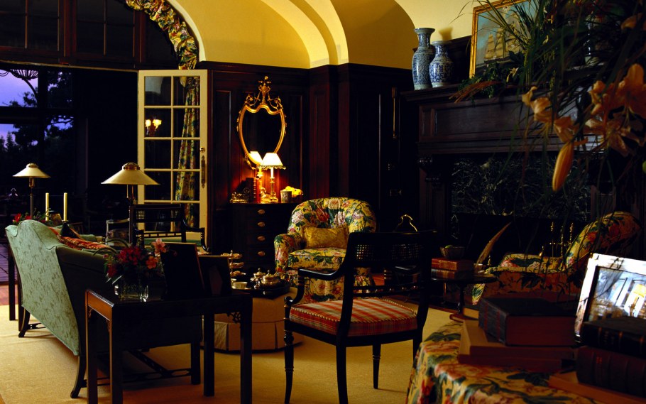 Старинная гостиная