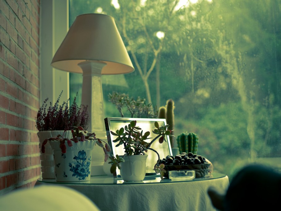 Весенний натюрморт с фруктами