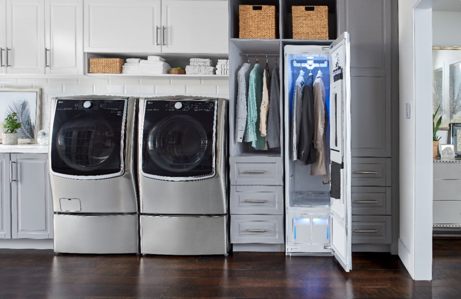 Картина над кроватью